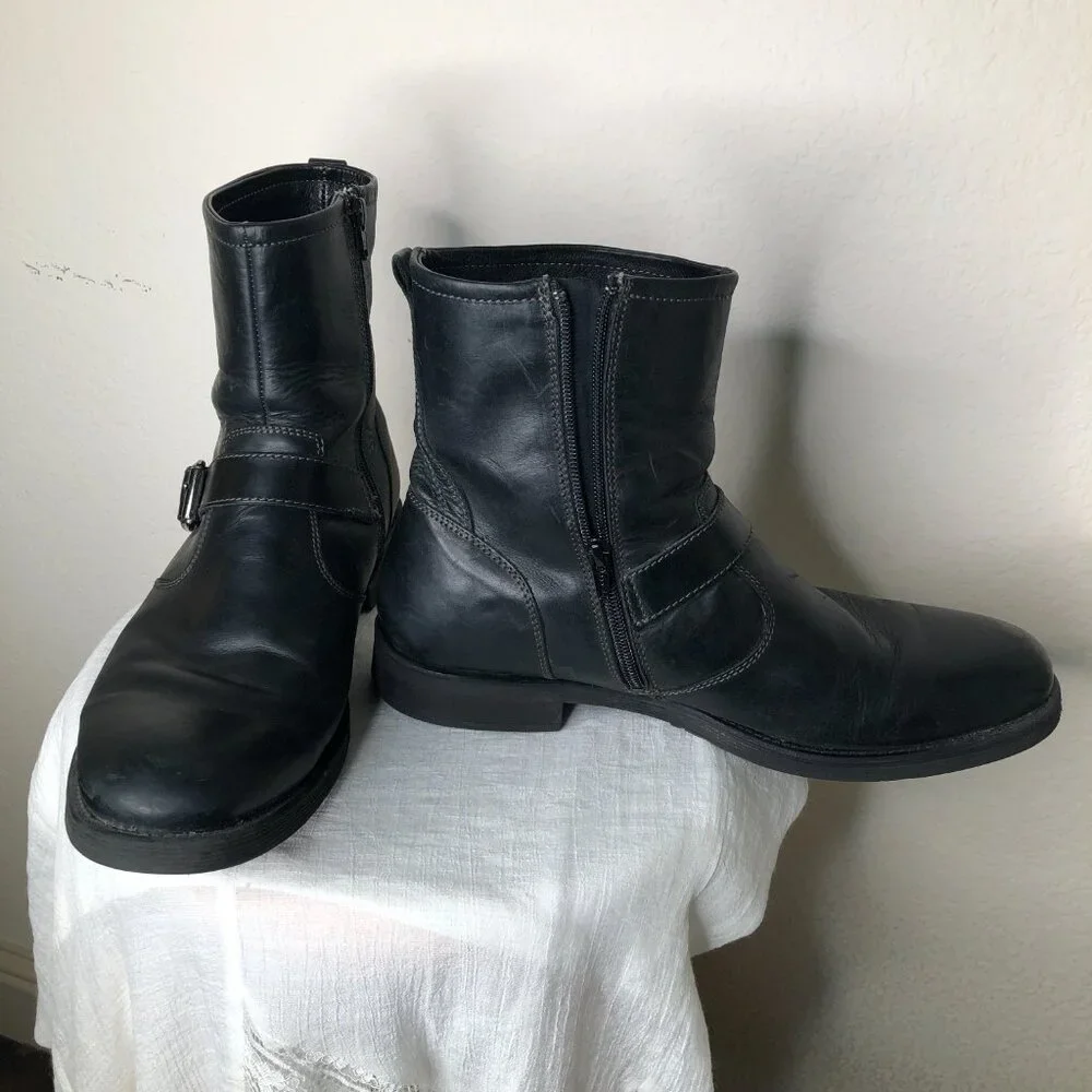 EXCELLENT Men's/ Women's Black Leather Short Zip Boots/ Size 11M - Picture 3 of 10